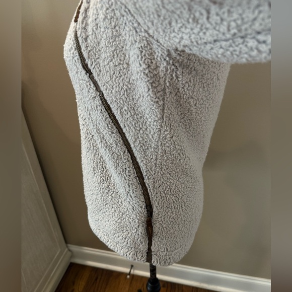 Women’s KUHL Flight jacket- Stone. Size small - Picture 11 of 14